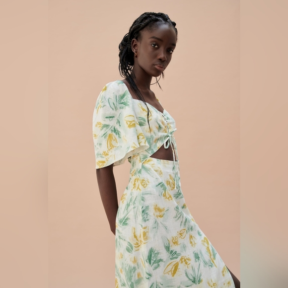 Zara  Cut Out Dress - Picture 2 of 7